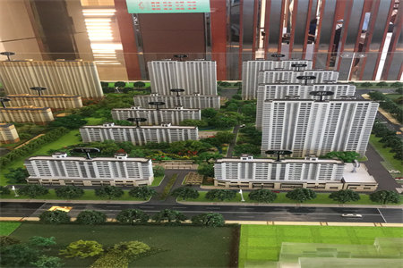 府小，实验学校。府东小区3室2厅1卫62万96m2出售